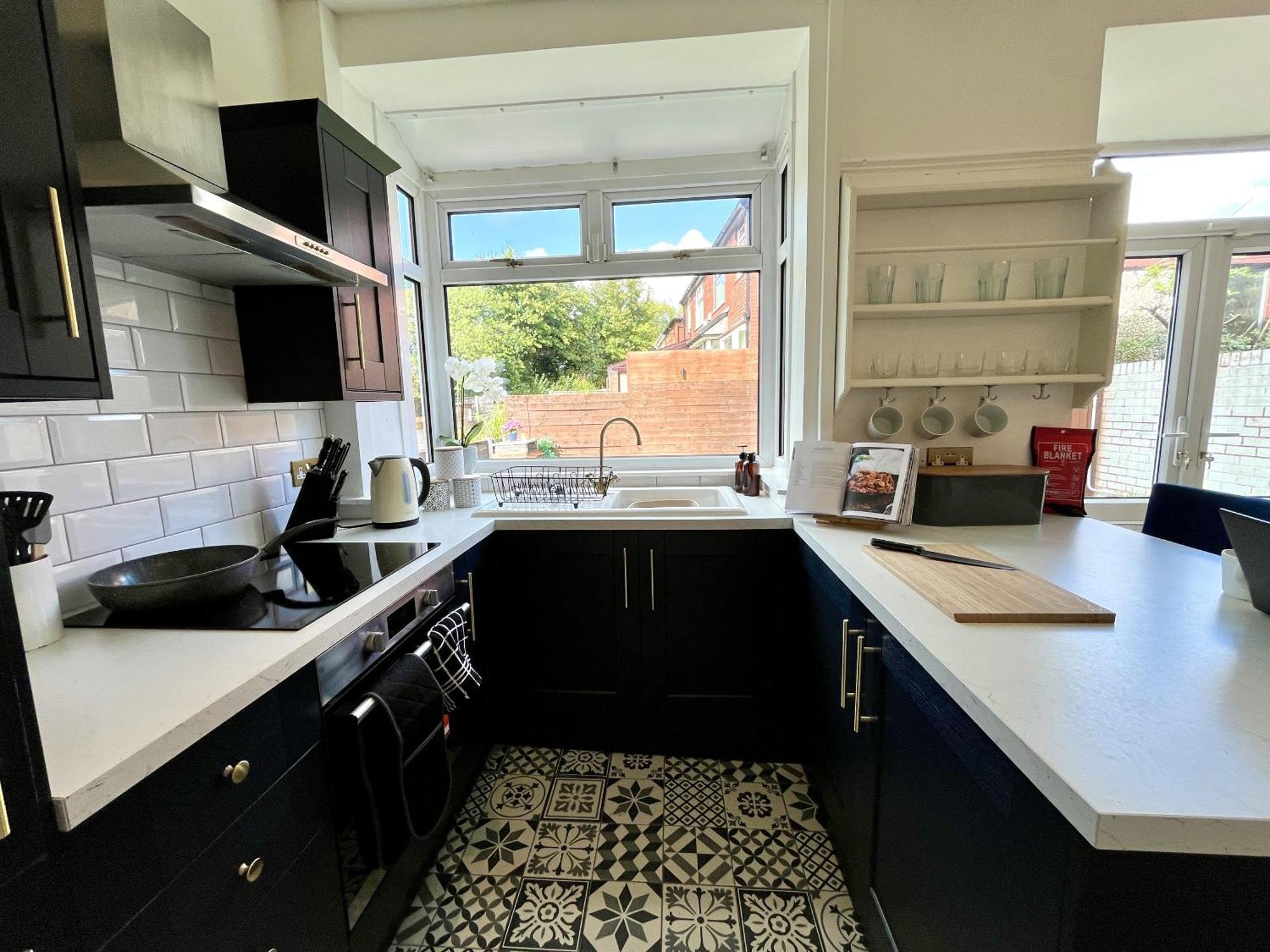 Stylish 3-bed In Prestwich With Free Parking Casa de férias Manchester